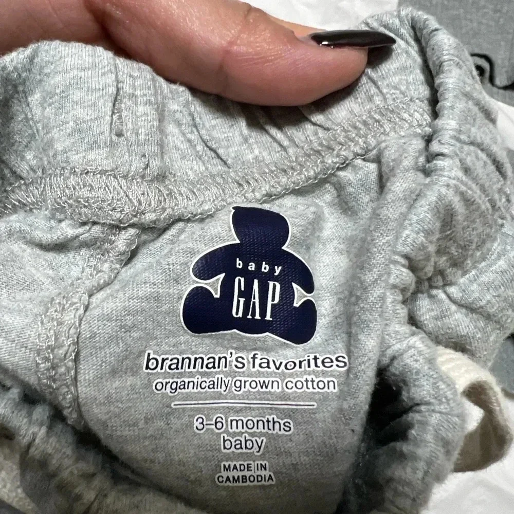 GAP BUNDLE OF 3 SIZE 0-3 3-6M
